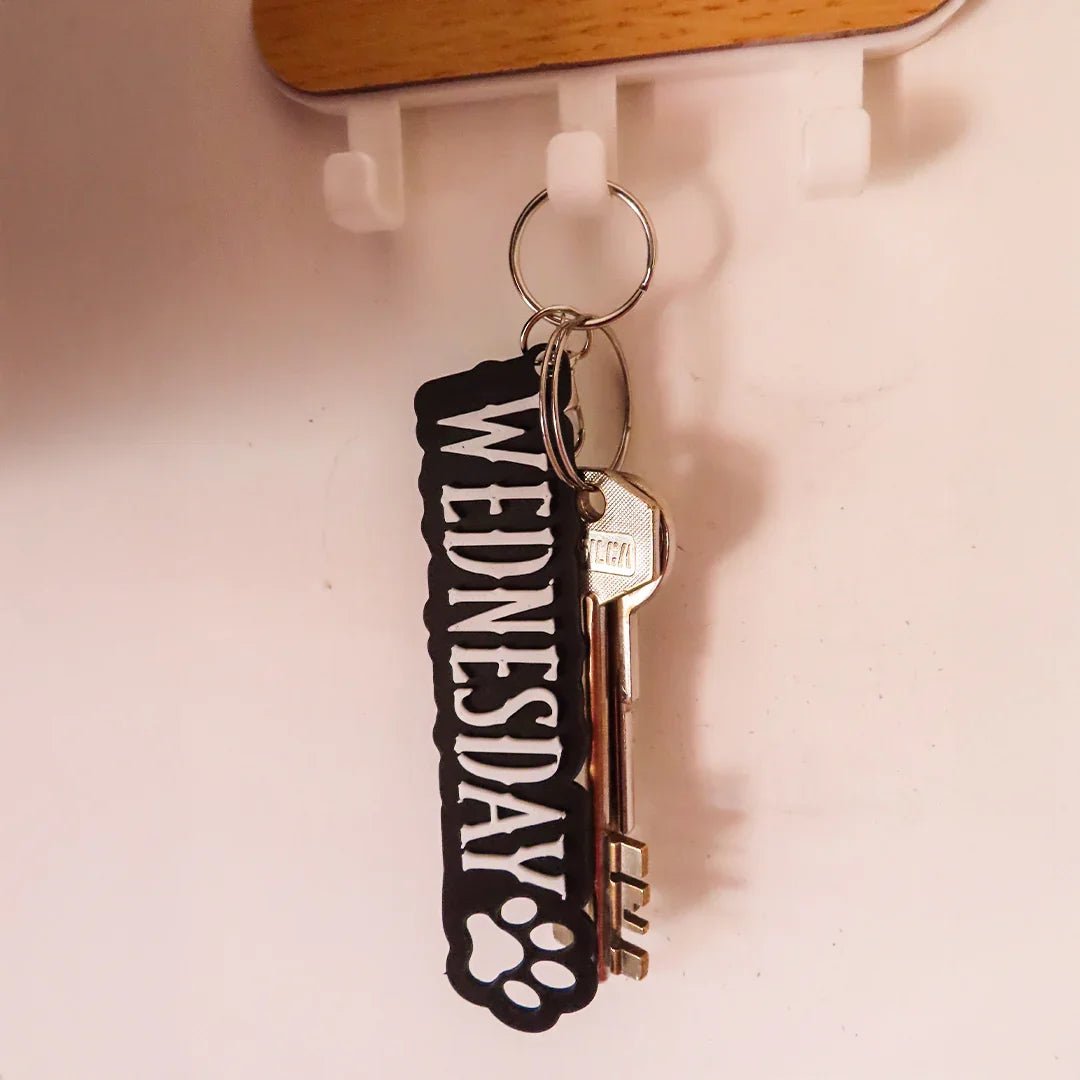 Moody Key – Portachiavi personalizzato Wednesday Nevermore - Zampettiamo